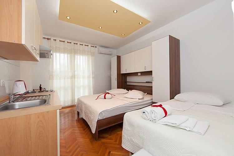 Apartmani Saric Tucepi Ngoại thất bức ảnh