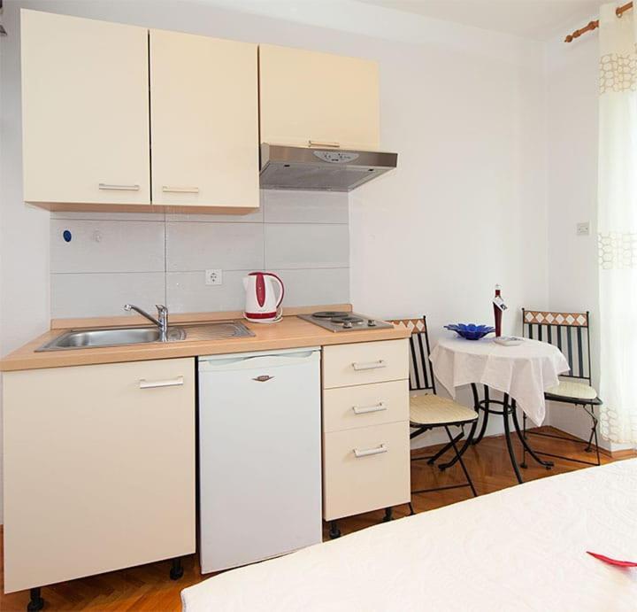 Apartmani Saric Tucepi Ngoại thất bức ảnh