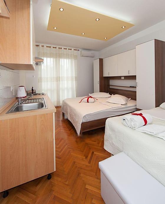Apartmani Saric Tucepi Ngoại thất bức ảnh